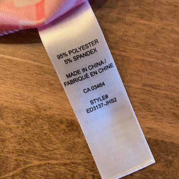 Ricki’s Keyhole Halter Top - Picture 6 of 6